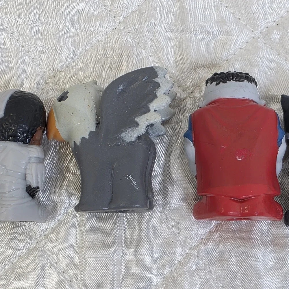Lot Of 7‎ Ooshies Marvel Legend BATMAN DC Comic Super Hero Pencil Toppers